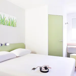 ** Hotel Ibis Budget Marseille Aeroport Provence França