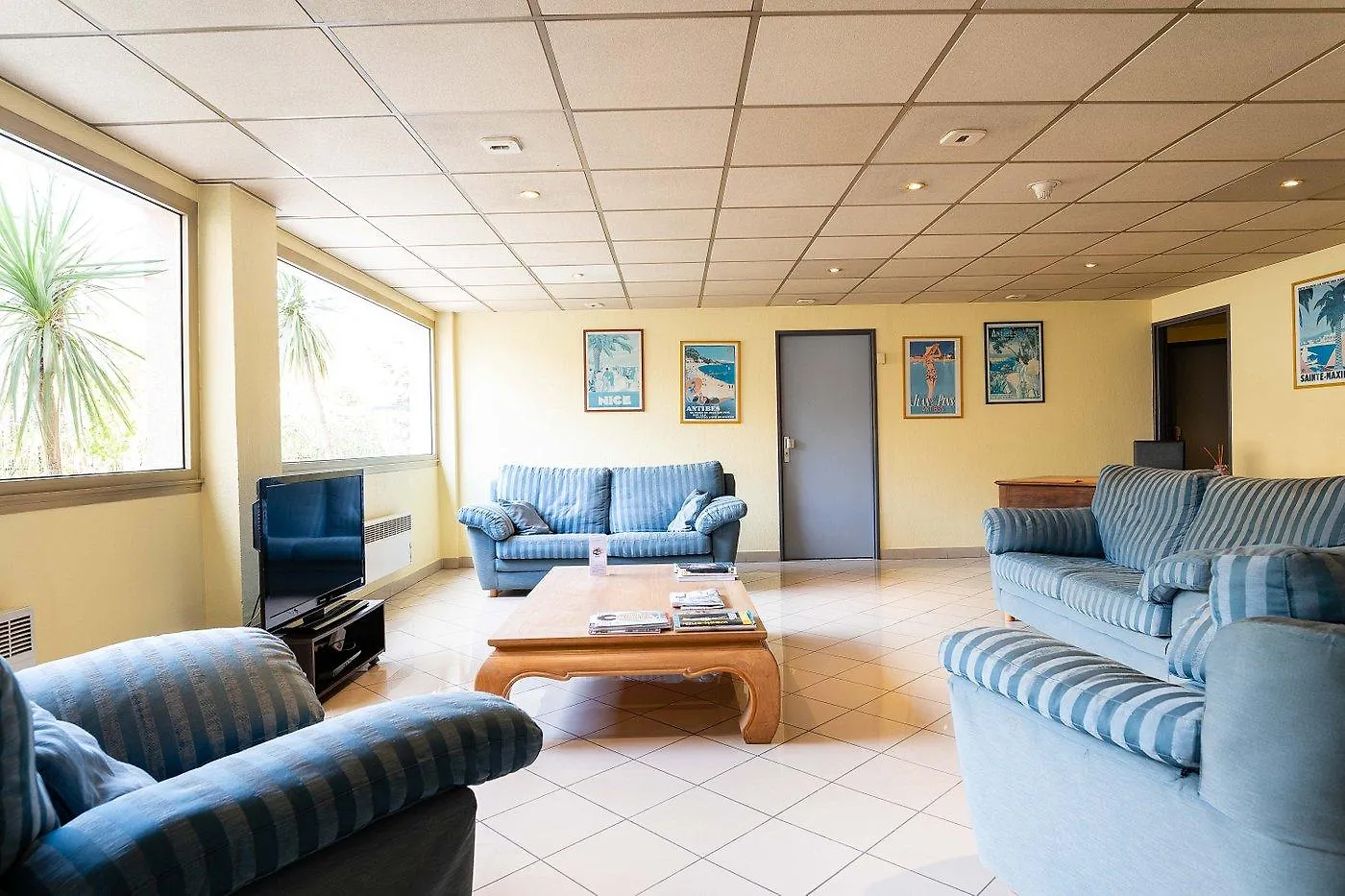 Adonis Cannes - Hotel Thomas Le Cannet 3*,  Frankrike
