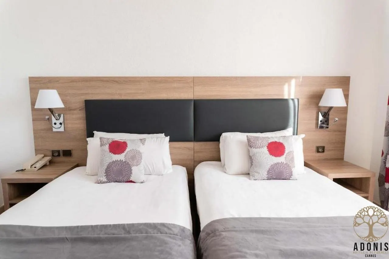 Adonis Cannes - Hotel Thomas Le Cannet Frankrike