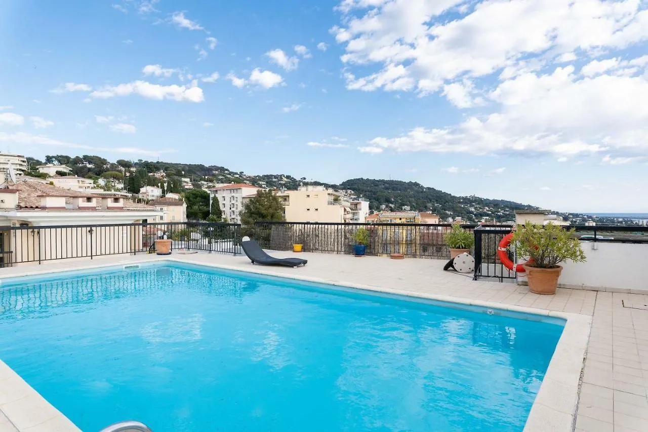 Adonis Cannes - Hotel Thomas Le Cannet