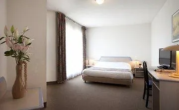 Adonis Cannes - Hôtel Thomas Le Cannet