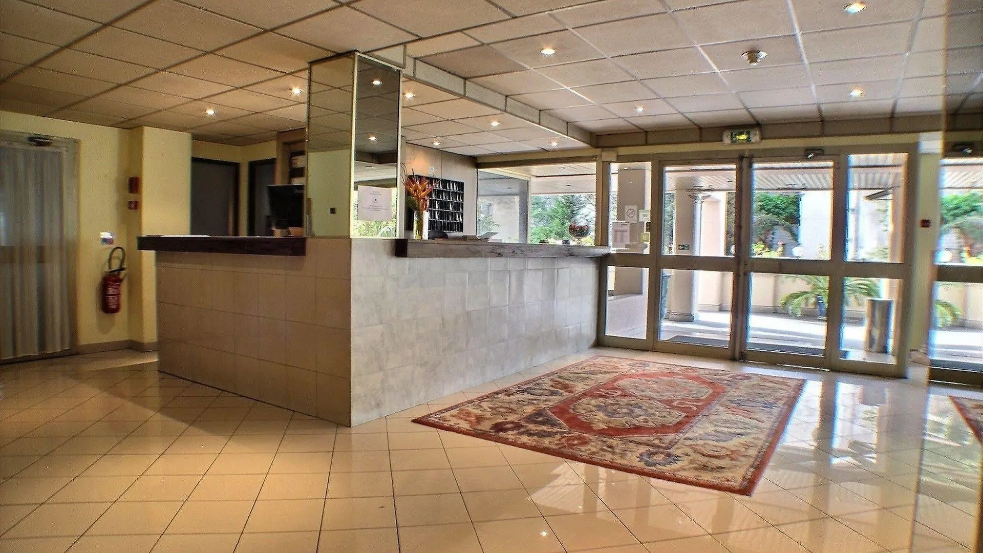 Hotel Adonis Cannes - Hôtel Thomas Le Cannet